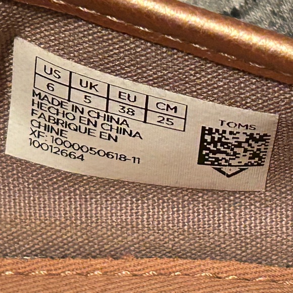 Toms Slip on size 6 - Picture 5 of 5